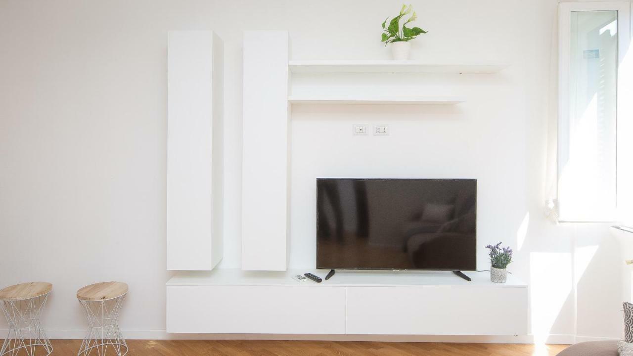Rental in Rome Giulia Atmosphere Exterior foto