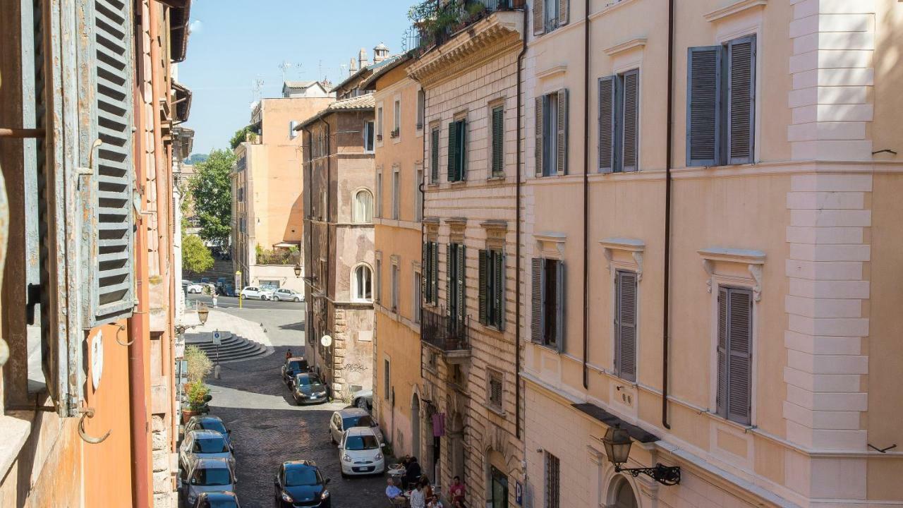 Rental in Rome Giulia Atmosphere Exterior foto
